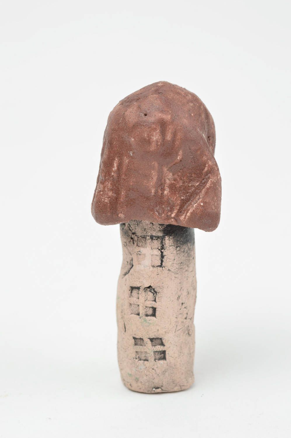 Глиняная статуэтка в виде гриба ручной работы необычная для декора дома фото 3