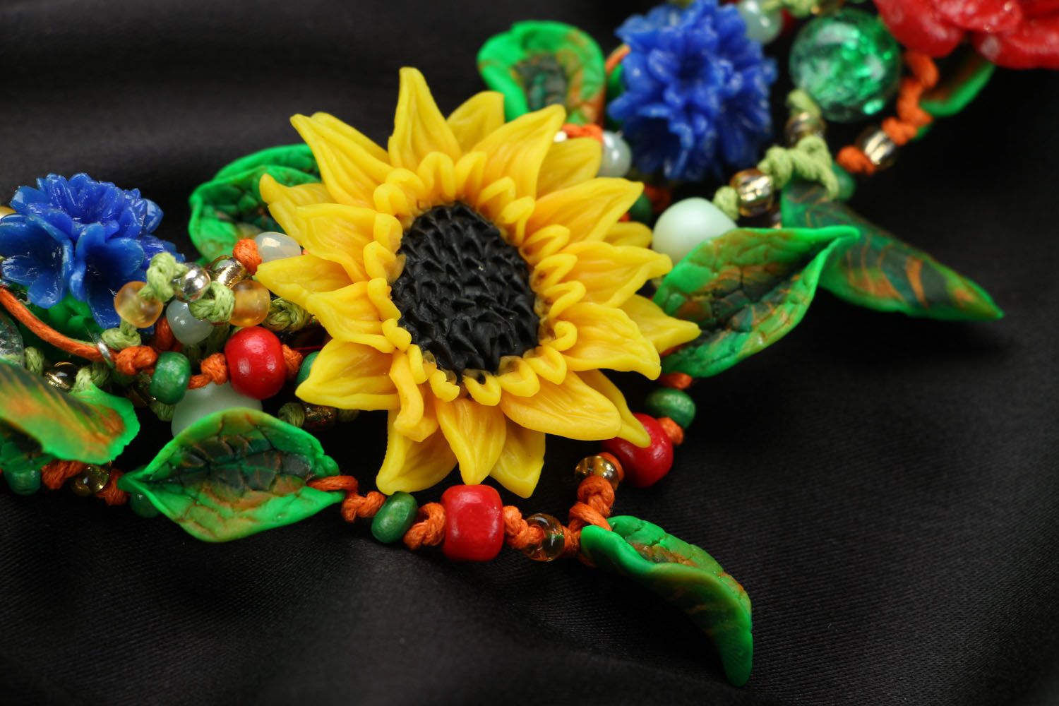 Bracelet en argile polymère avec fleurs original photo 3