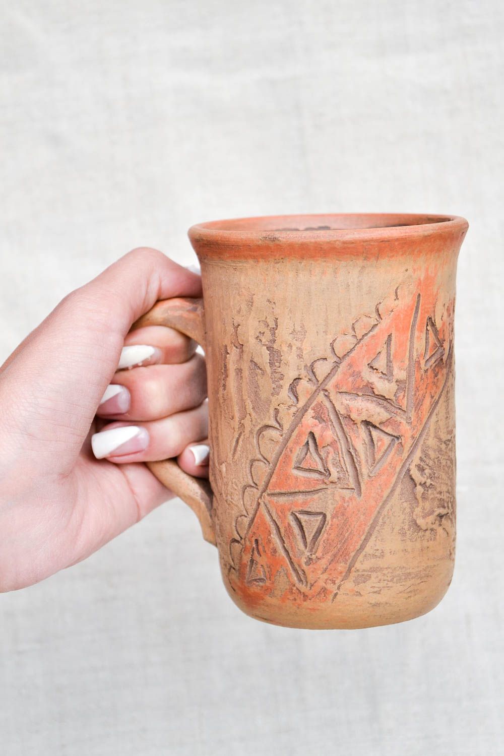 XL clay tall rustic style cup in brown and olive color with handle and triangle pattern photo 2