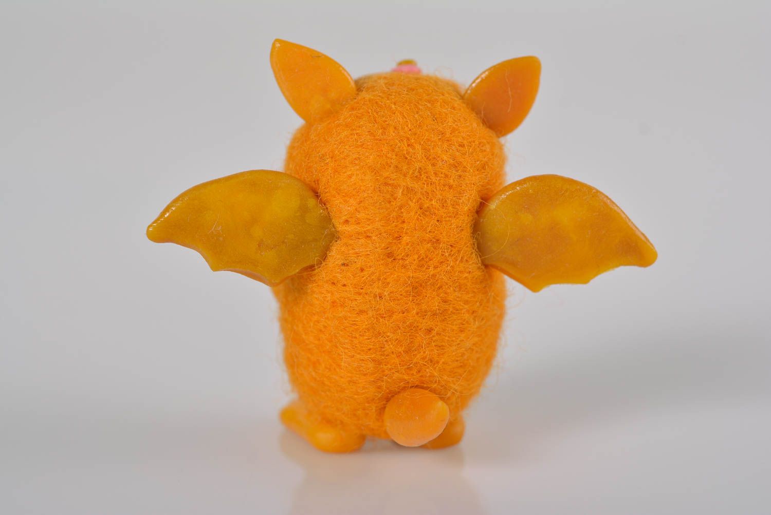 Handmade Kuscheltier Drache in Gelb Geschenke für Kinder Haus Deko gefilzt foto 3