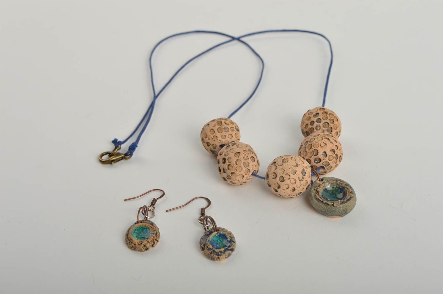 Handmade designer earrings stylish female pendant elegant jewelry set photo 4