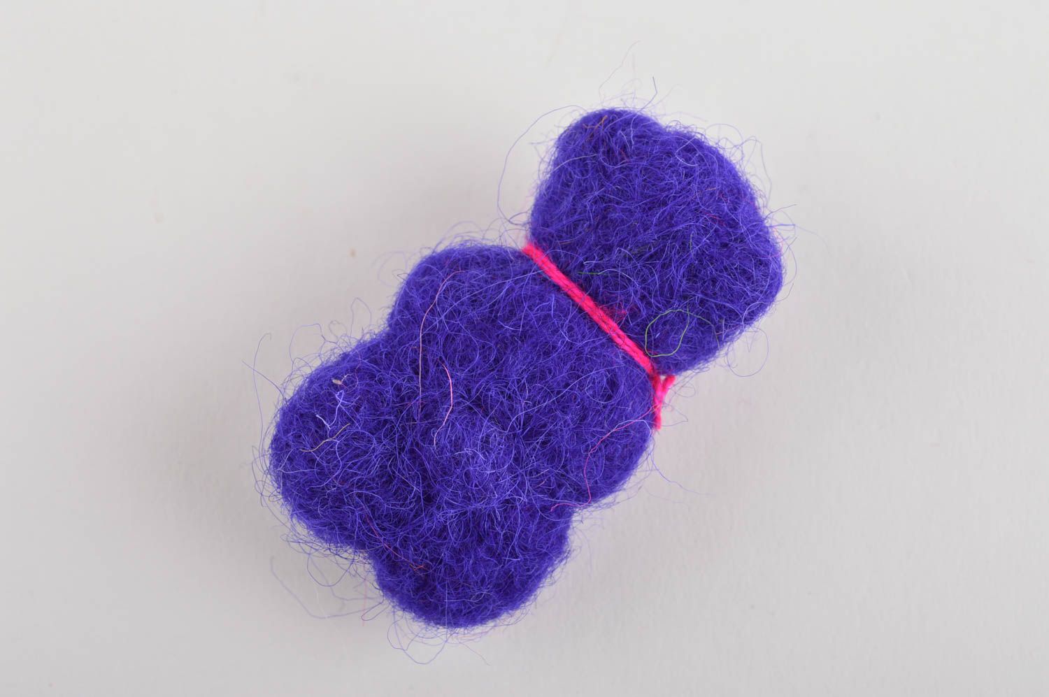 Мягкая игрушка ручной работы игрушка из шерсти валяная игрушка фиолетовая фото 5