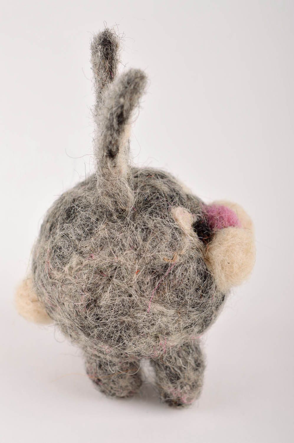 Conejo de fieltro hecho a mano juguete de lana regalo original para niño  foto 3
