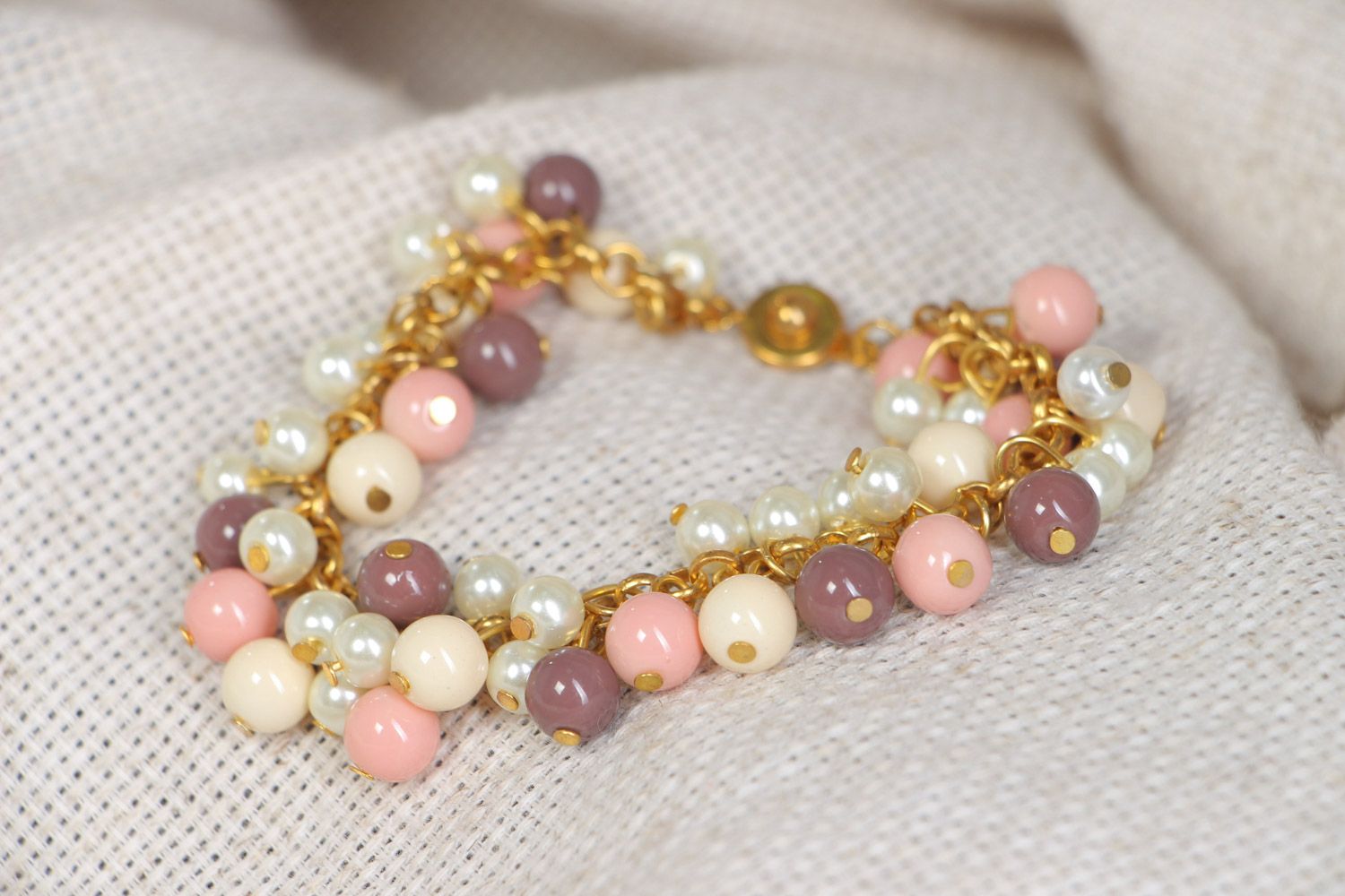 Bracelet en perles fantaisie de couleurs délicates fait main cadeau pour femme photo 1
