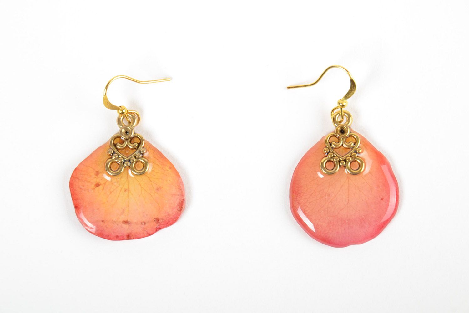 Pink handmade botanical earrings with flower petals coated with epoxy photo 3