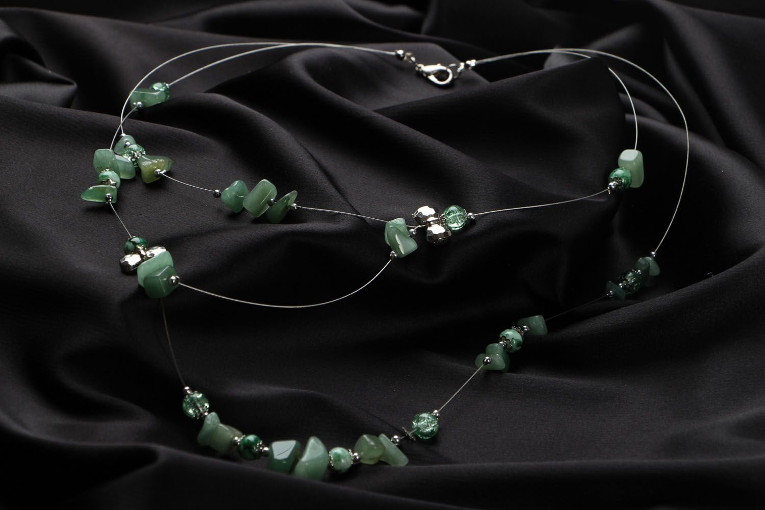 Long jade beads photo 2