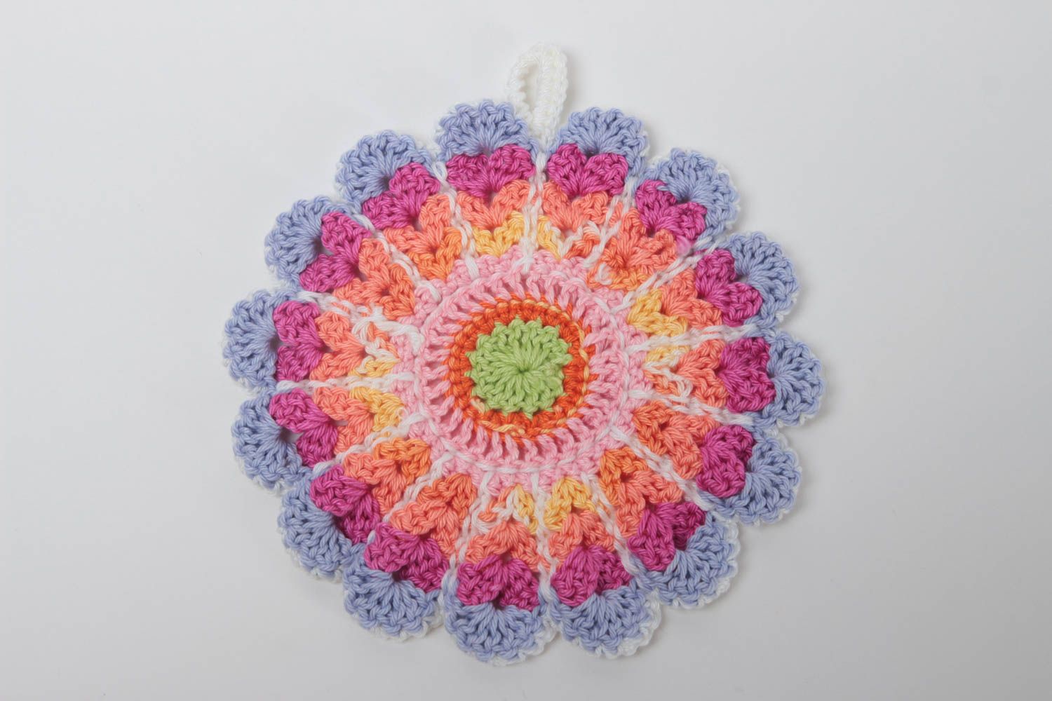 Presina a maglia fatta a mano prodotto all'uncinetto a forma di fiore vivace foto 2