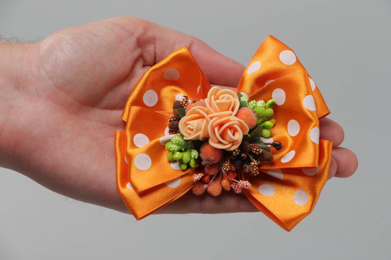 Orange Haarspange Schleife aus Atlasbändern mit Blumen aus Polymer Clay handmade foto 5
