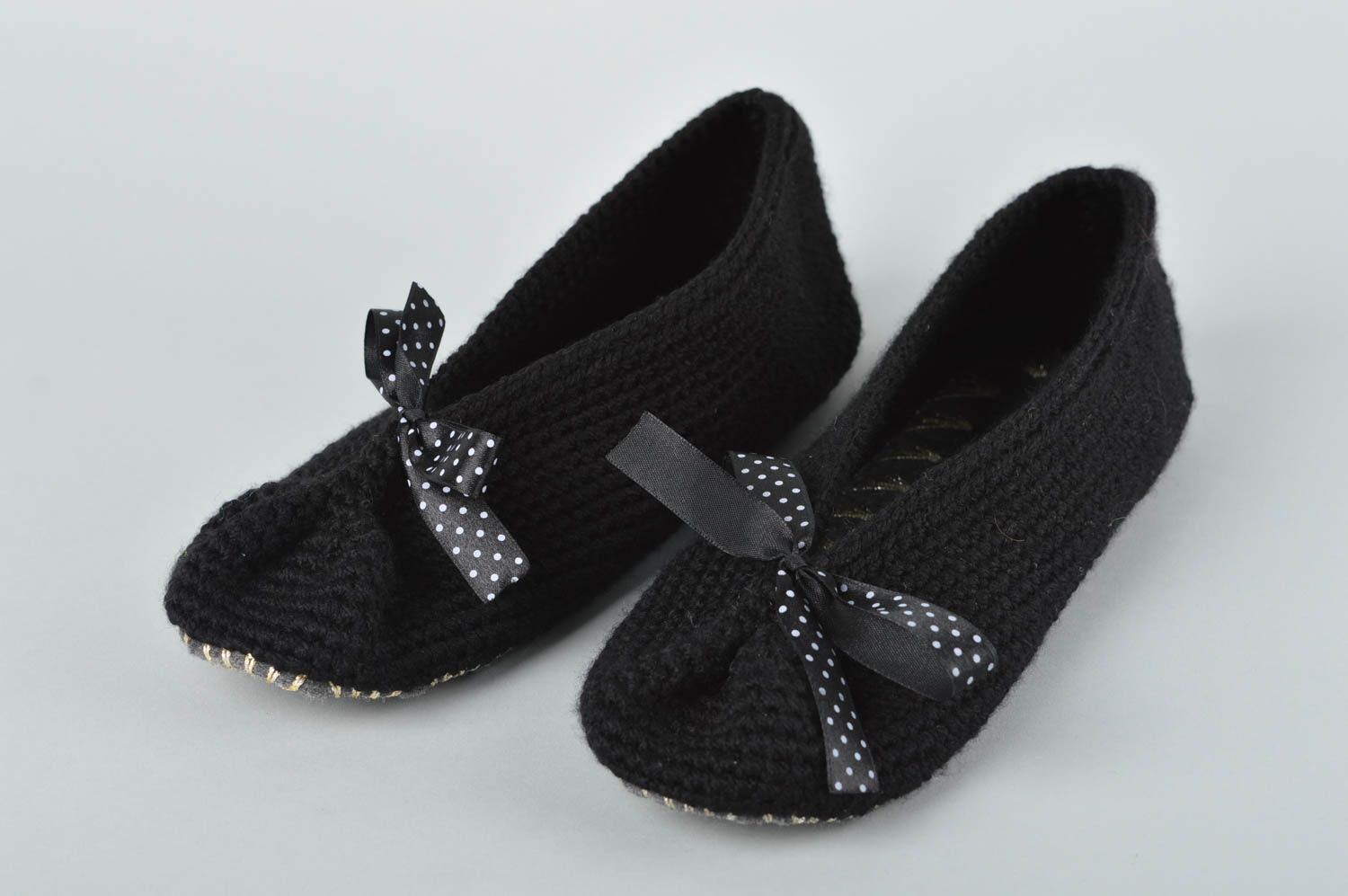 Pantoufles tricot Chaussons fait main Accessoire femme crochet ballerines noires photo 1