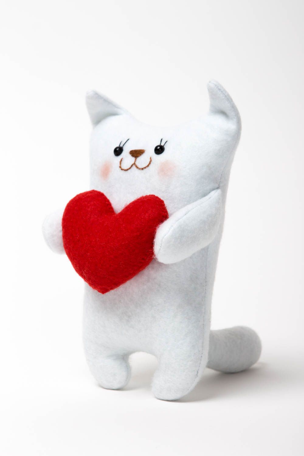 Peluche chat blanc avec coeur Jouet fait main en feutre Cadeau original photo 3