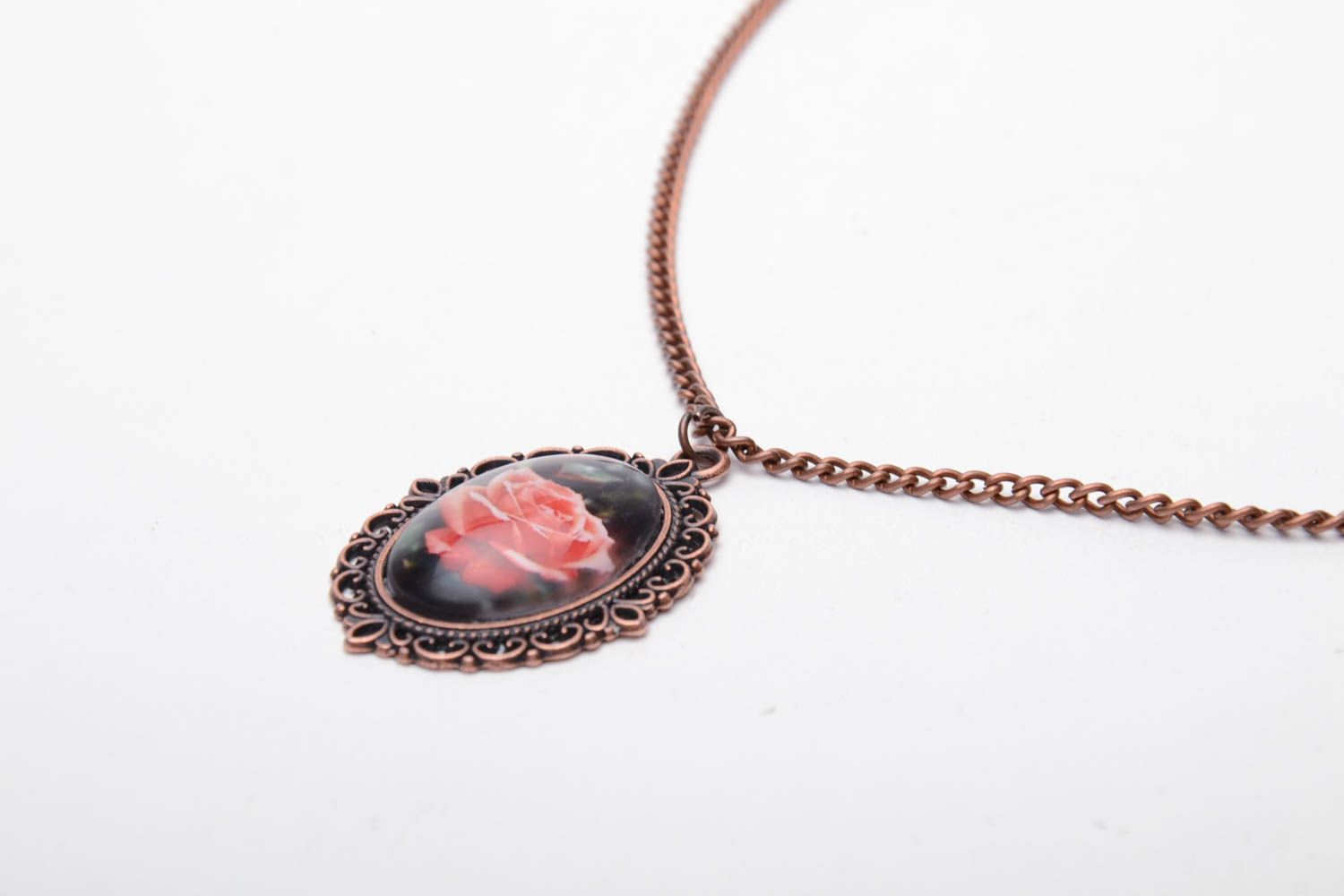 Pendant on long chain with rose photo 3