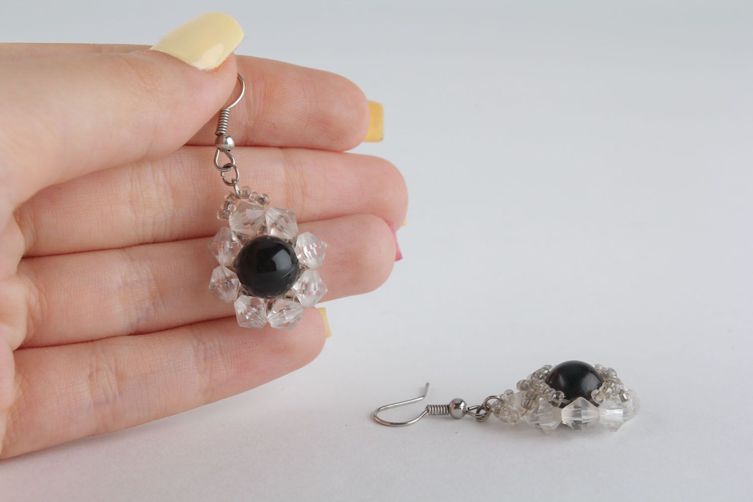 Beaded earrings Black Bead photo 4