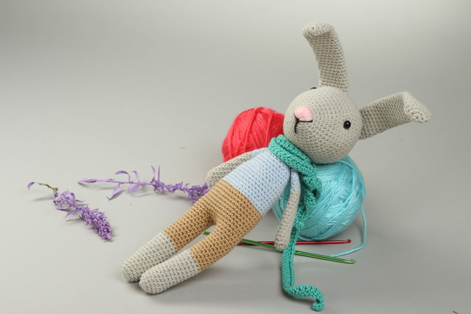 Juguete artesanal tejido a ganchillo peluche para niño regalo original Conejo foto 1
