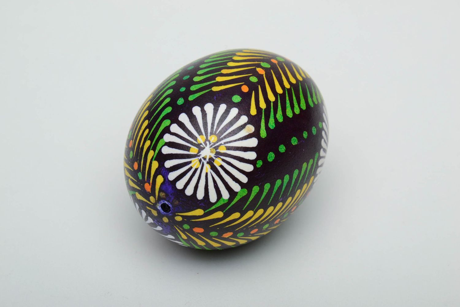 Handmade Easter egg with Lemkiv symbols photo 3