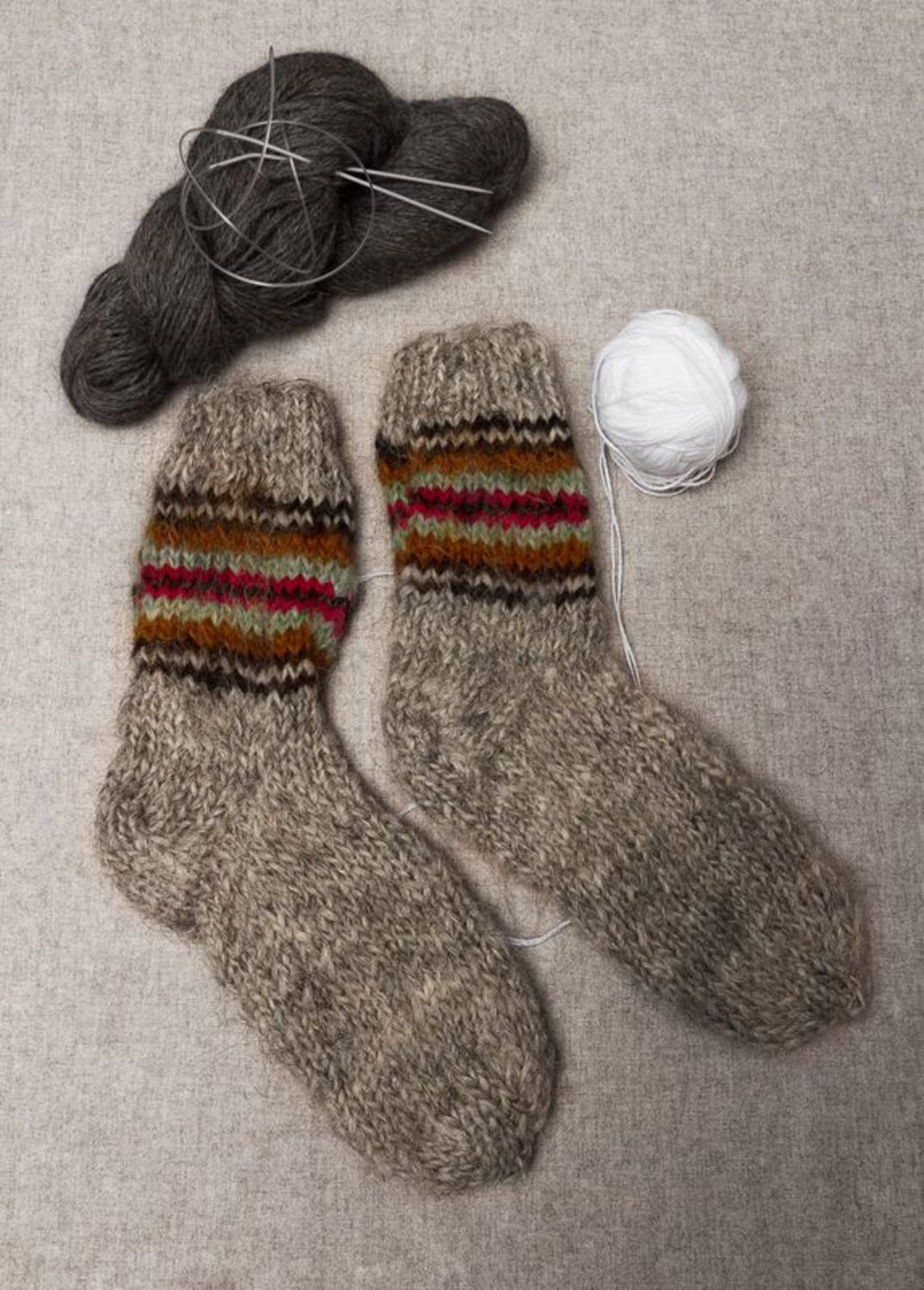 Women's woolen socks photo 1