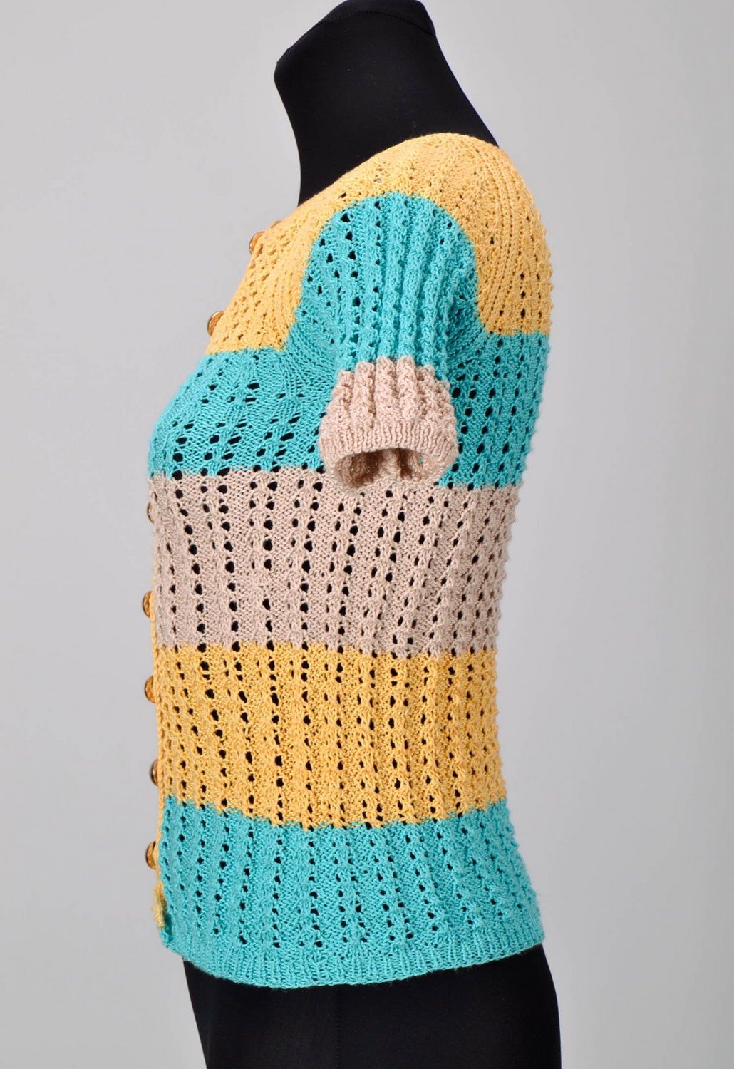 Pull tricoté fait main avec boutons photo 2