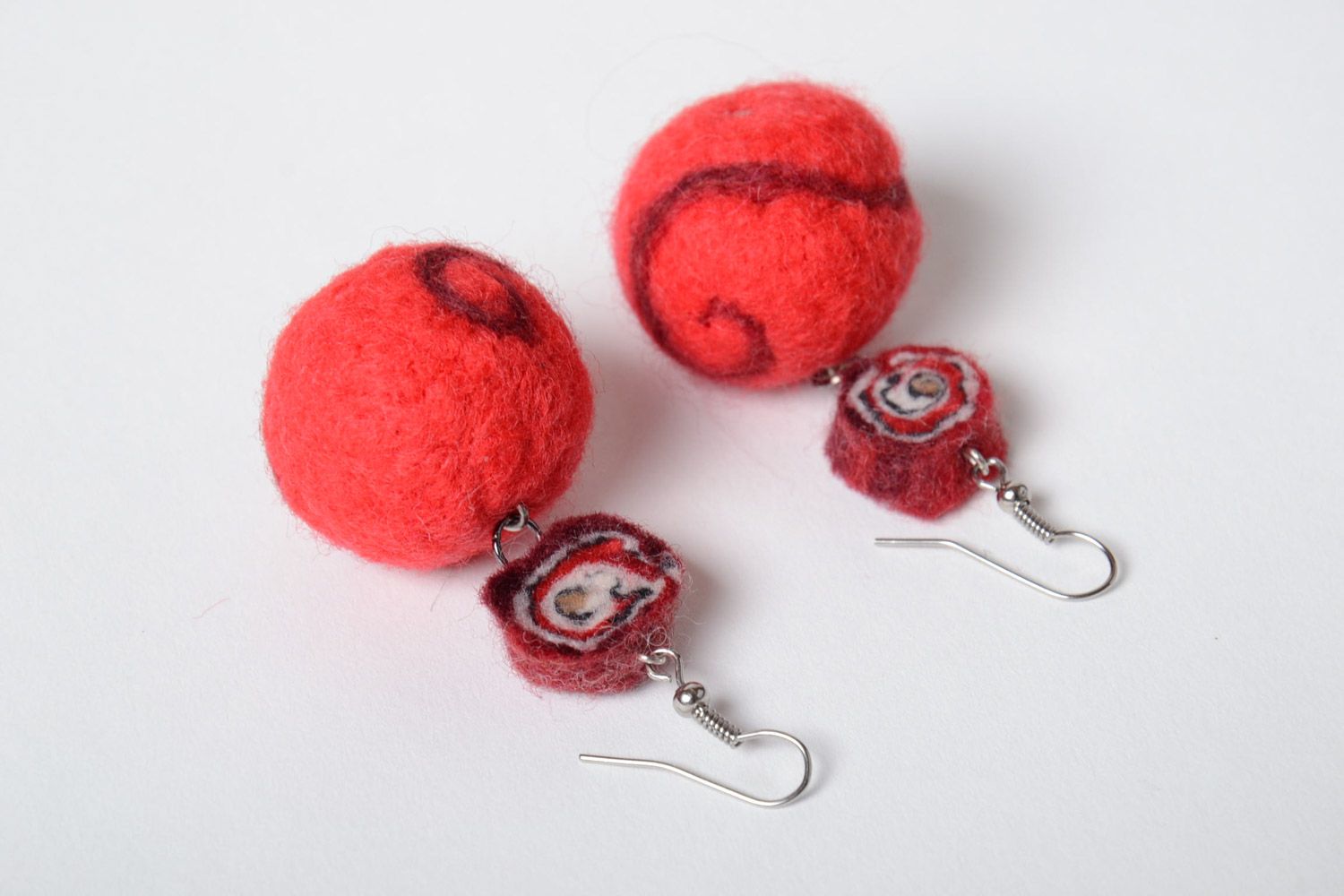 Handmade red natural wool ball earrings women's designer accessory photo 5