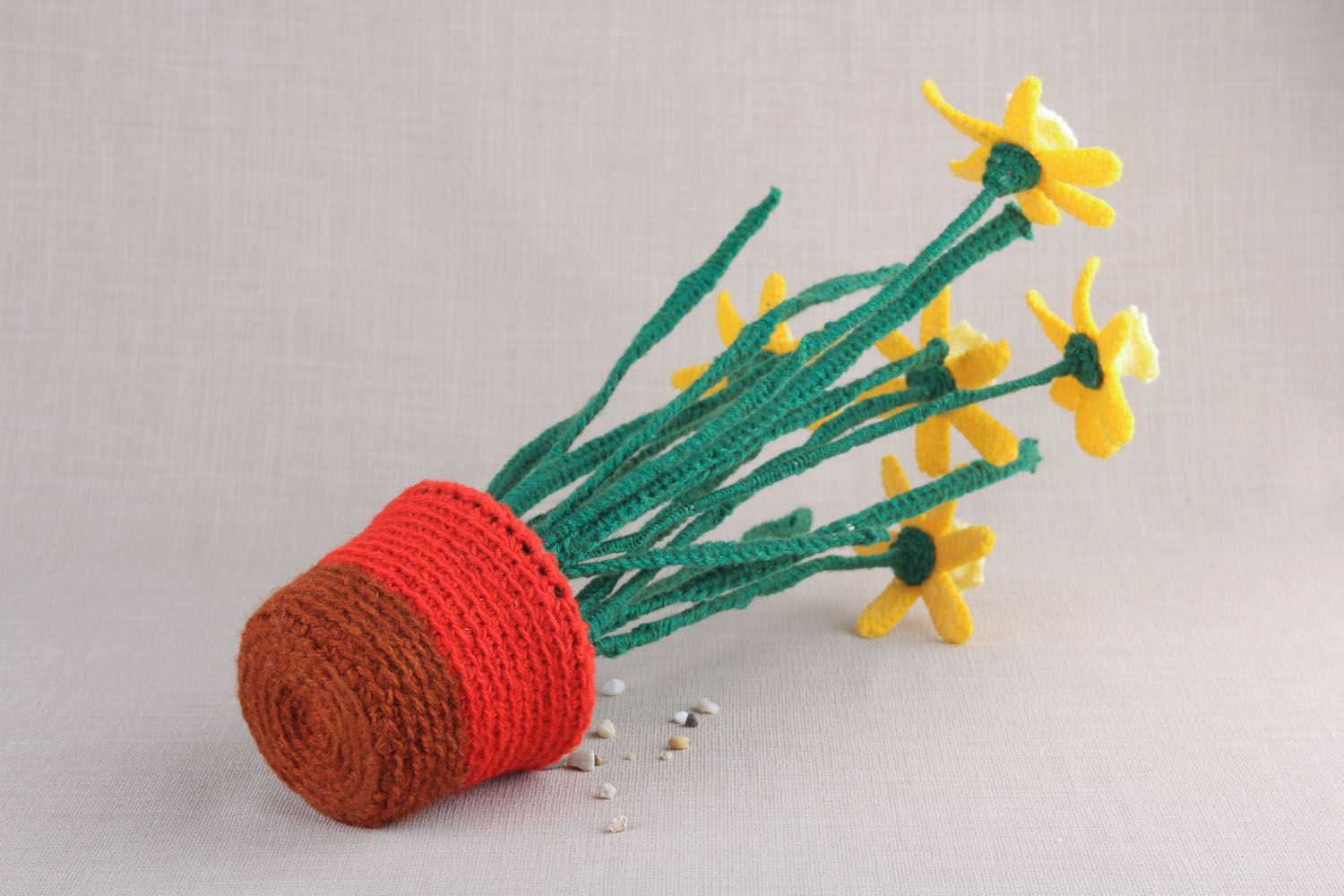 Crochet decorative element Narcissuses photo 1