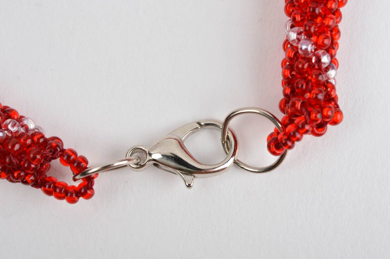 Collana di perline fatta a mano originale di moda bigiotteria rosso con bianco foto 4