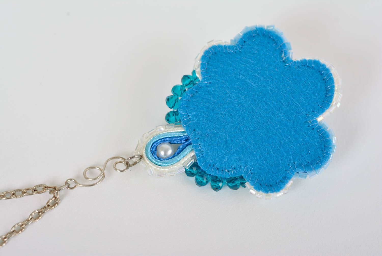 Pendentif fait main bleu Bijou soutache avec cristal sur chaîne Cadeau femme photo 5