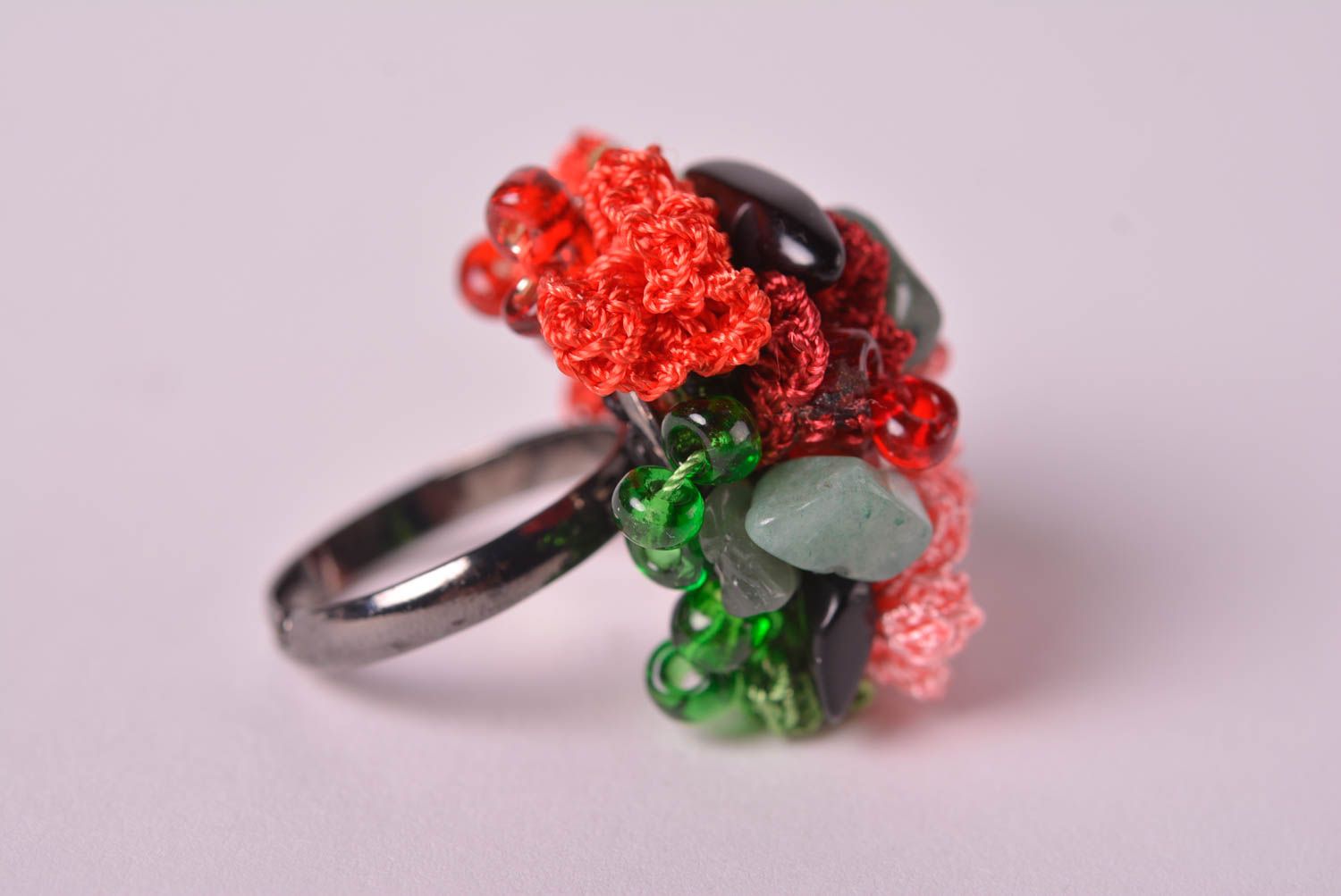 Вязаное украшение кольцо ручной работы бижутерия кольцо крючком из вискозы фото 2
