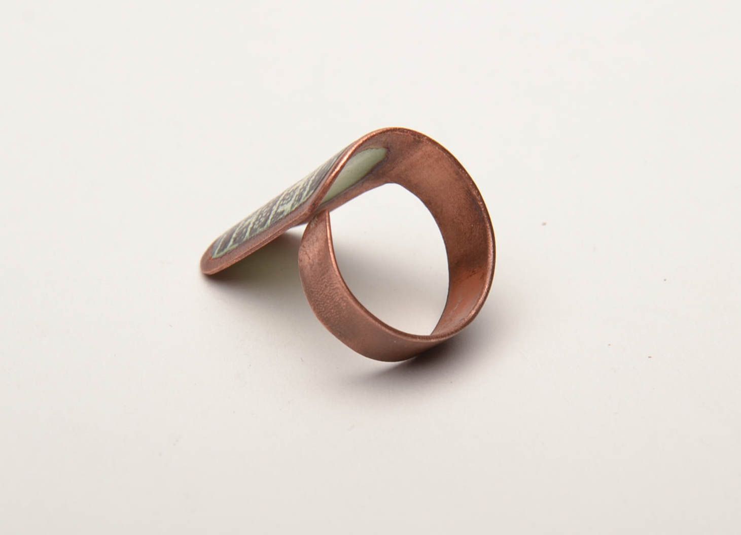 Designer copper ring painted with enamels photo 3