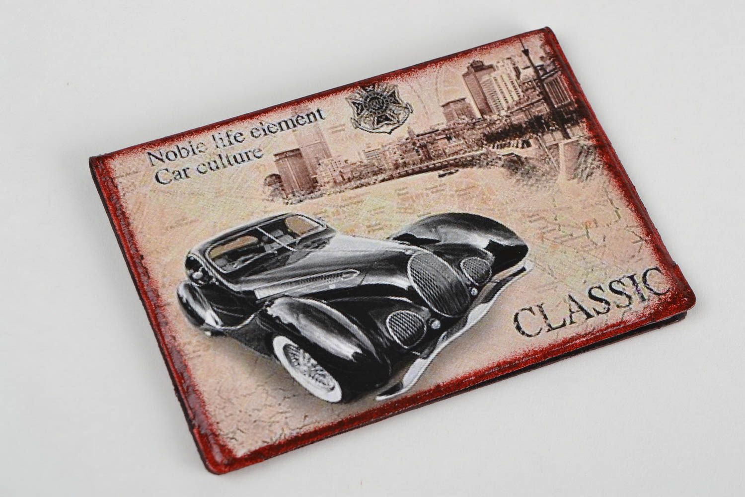 Funda para pasaporte original de decoupage hecha a mano con dibujo de auto retro foto 4