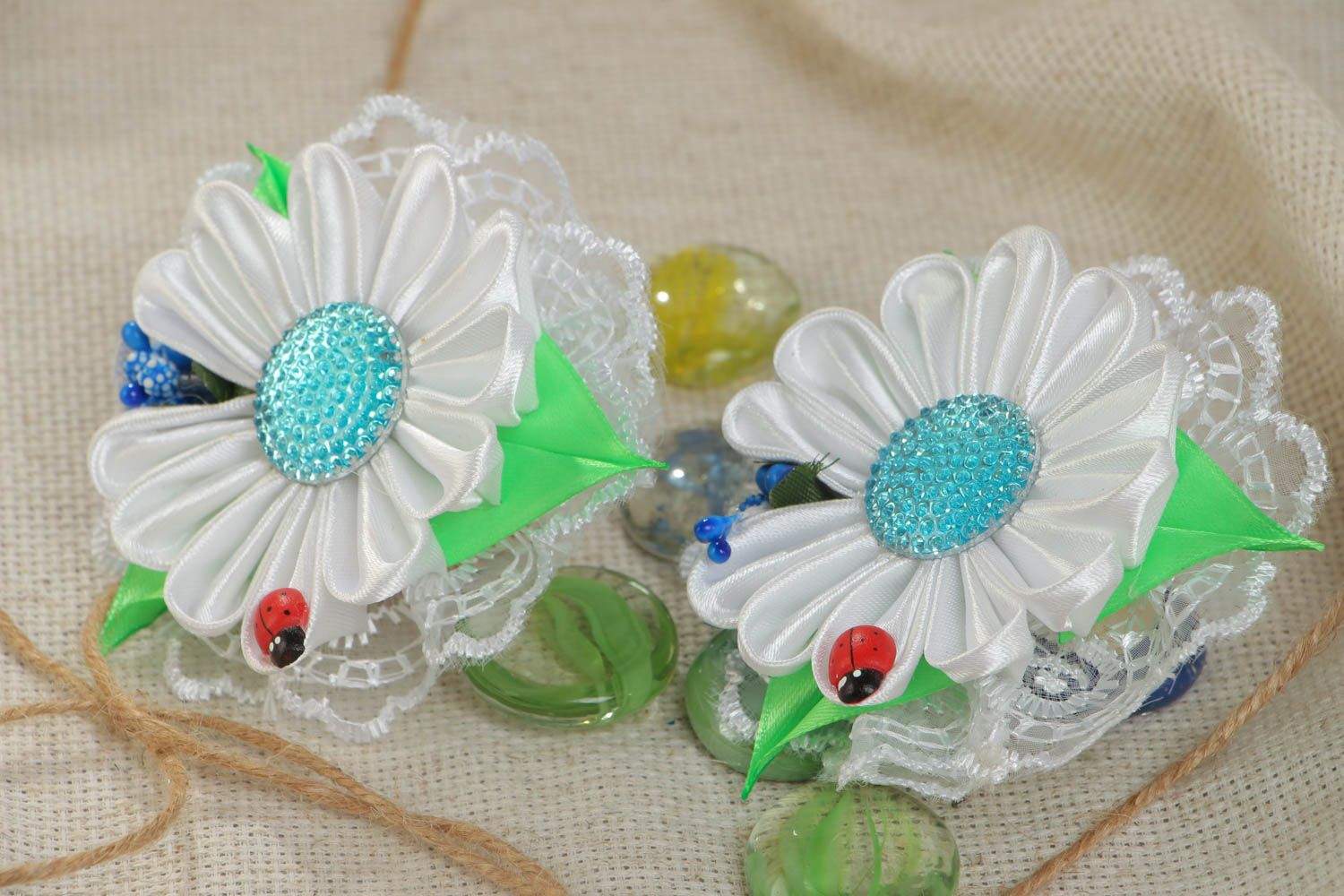 Set of 2 handmade elastic hair bands with white satin ribbon kanzashi flowers photo 1