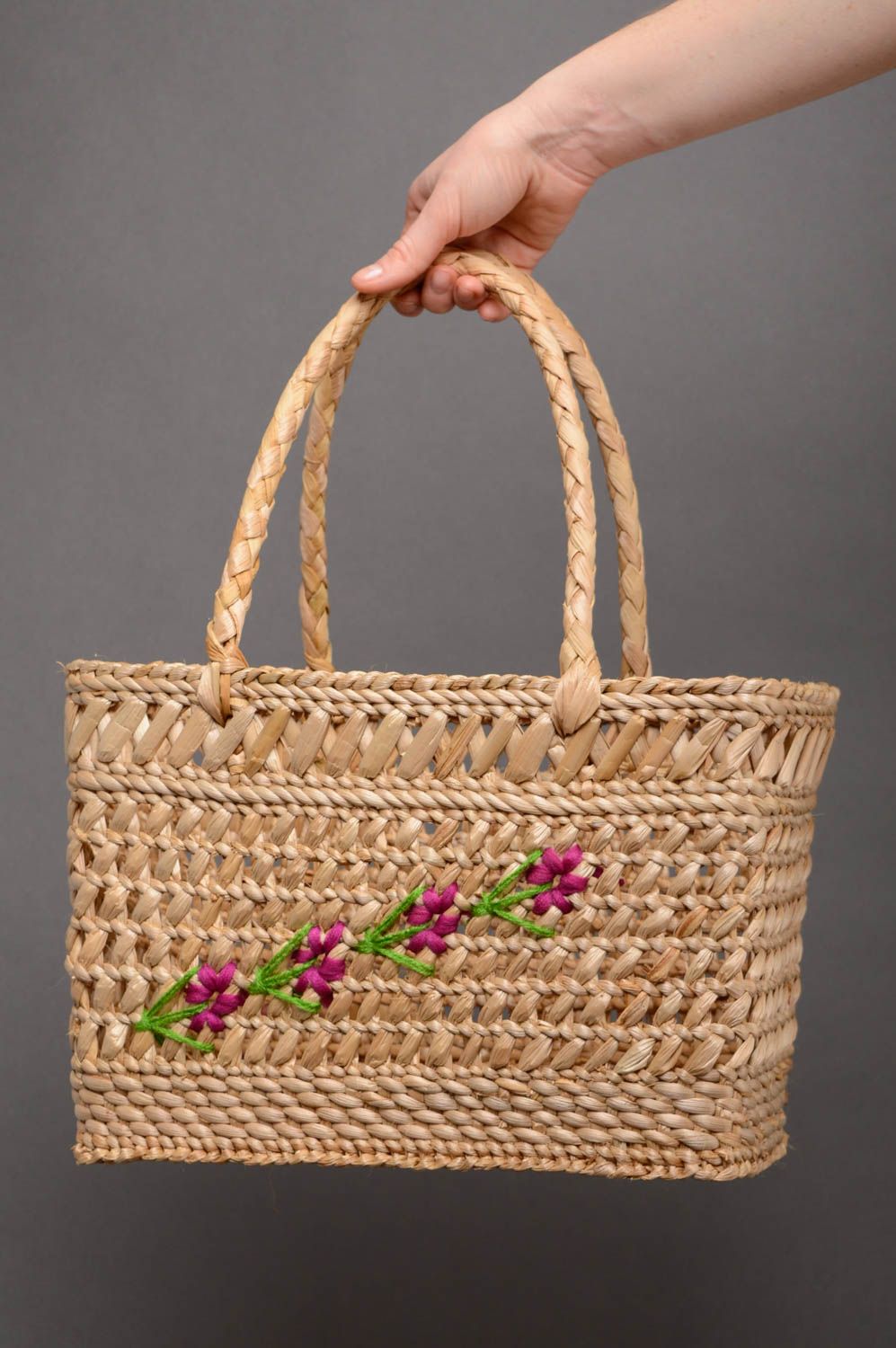 Woven reedmace basket purse photo 3