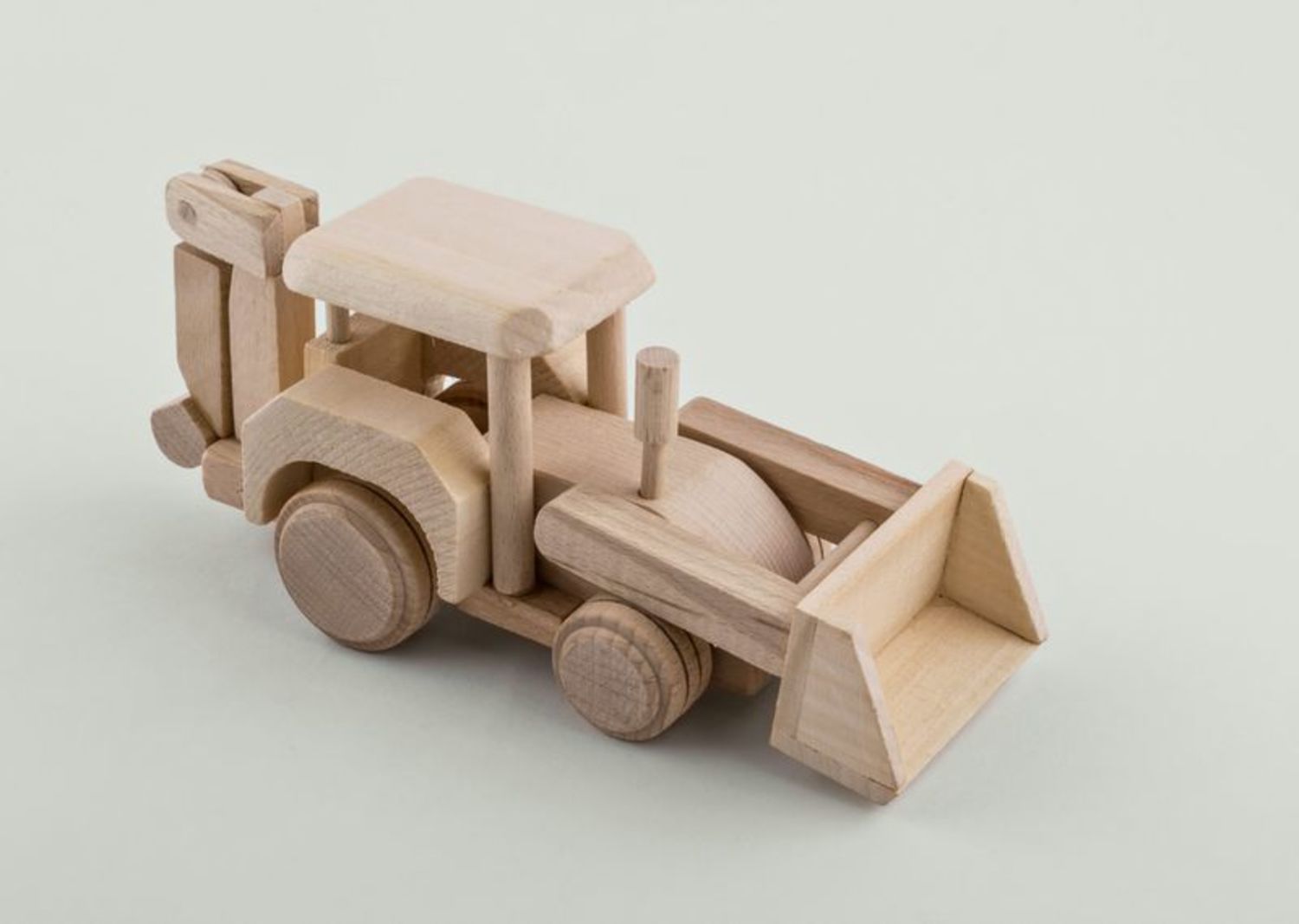 Деревянная игрушка Трактор фото 4