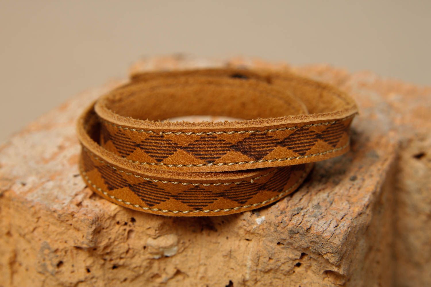 Stylish handmade leather bracelet artisan jewelry designs costume jewelry photo 1