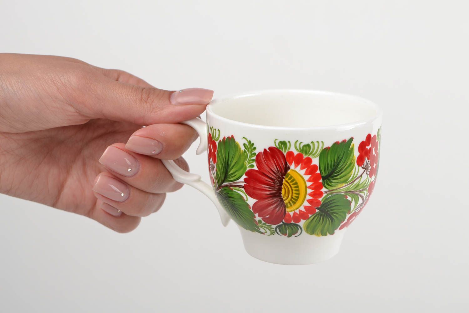 7 oz porcelain tea cup in white, green, red floral design with handle photo 2