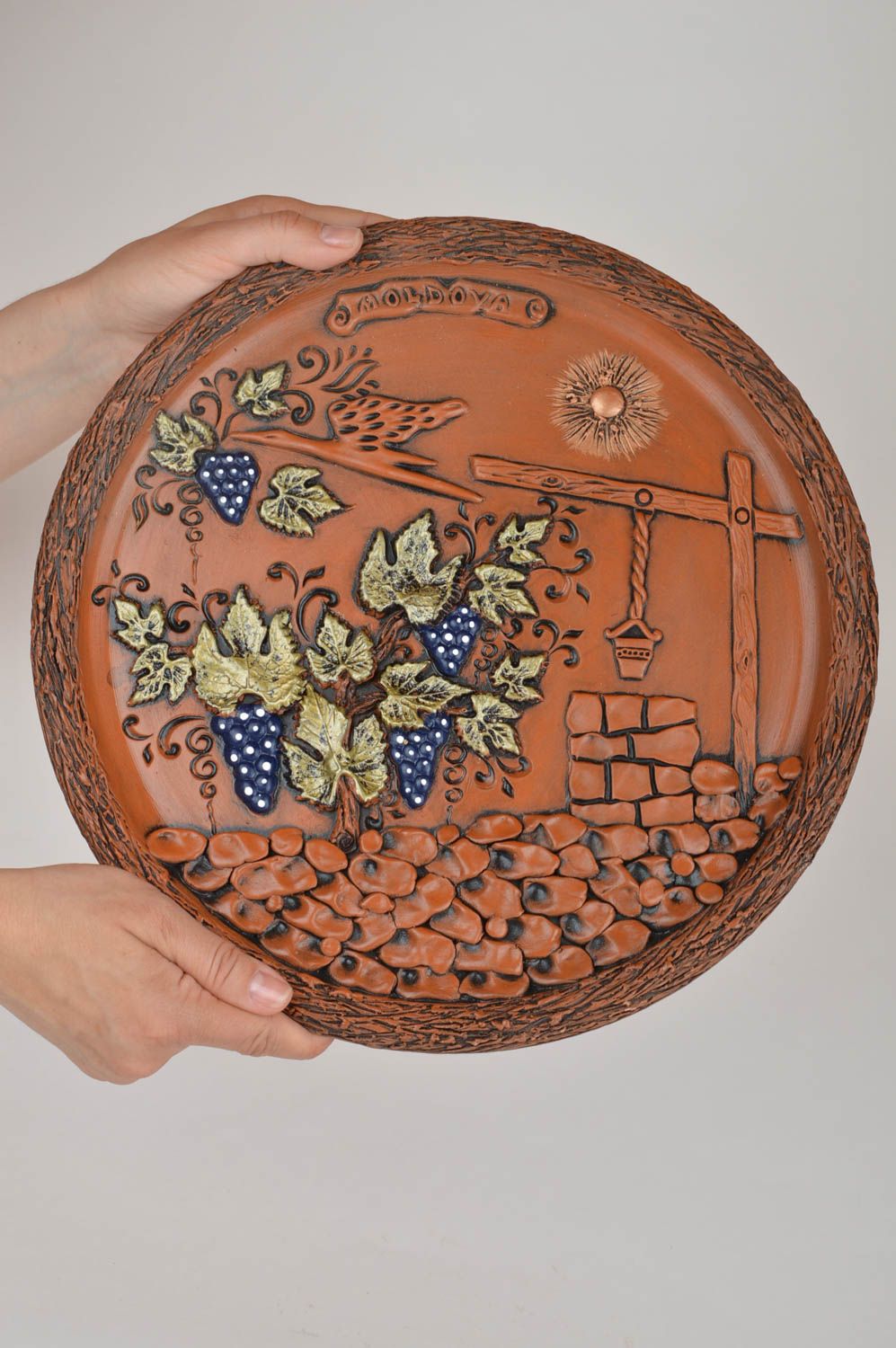 Beautiful handmade designer round clay wall panel decorative ceramic wall plate photo 3