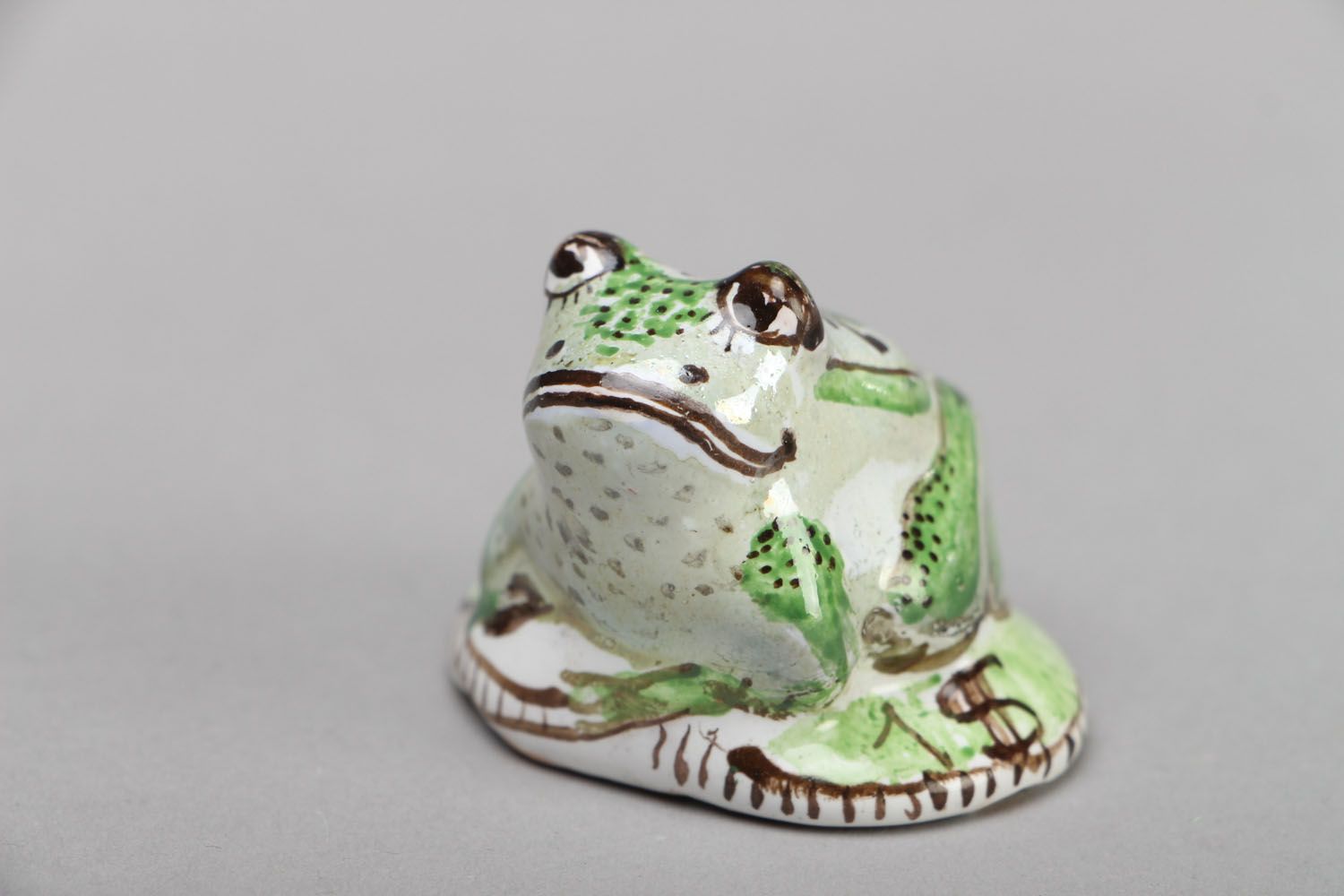Ceramic figurine Frog with Coins photo 1