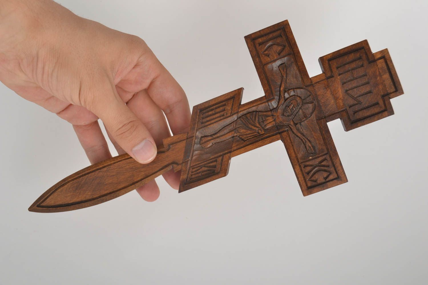 Croix en bois fait main Objet religieux Déco maison murale avec sculpture photo 5