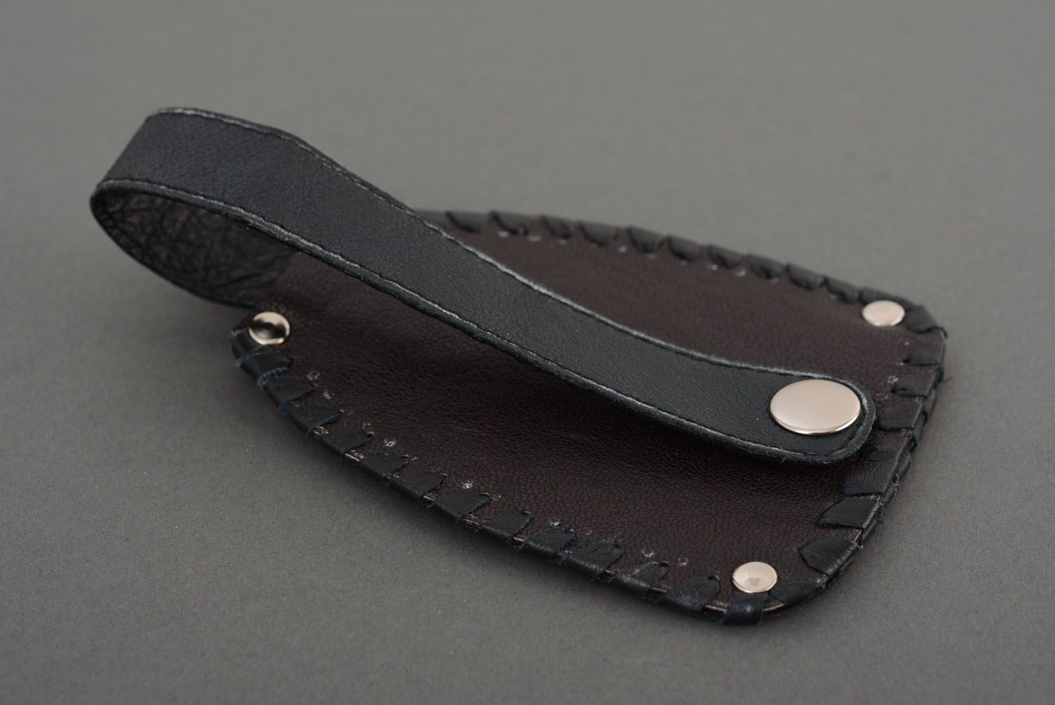 Leather handmade key holder photo 4