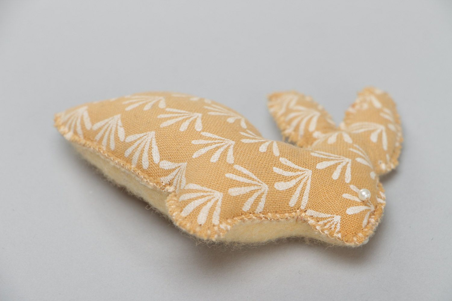 Jouet mou miniature Lièvre beige à motif décor d'intérieur fait à la main photo 2