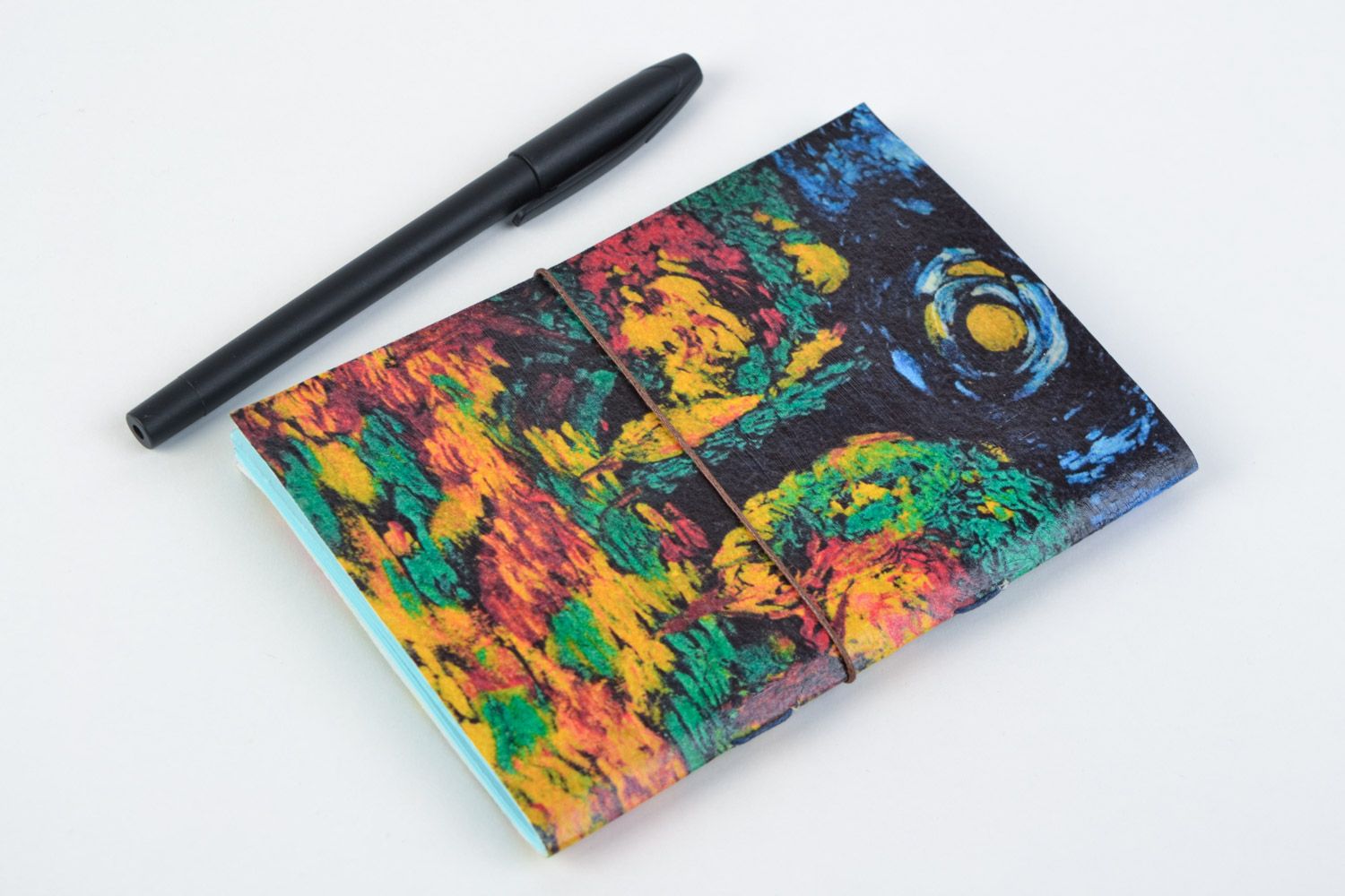 Скетчбук с цветными листами из 48 листов стильный на завязках ручная работа фото 5