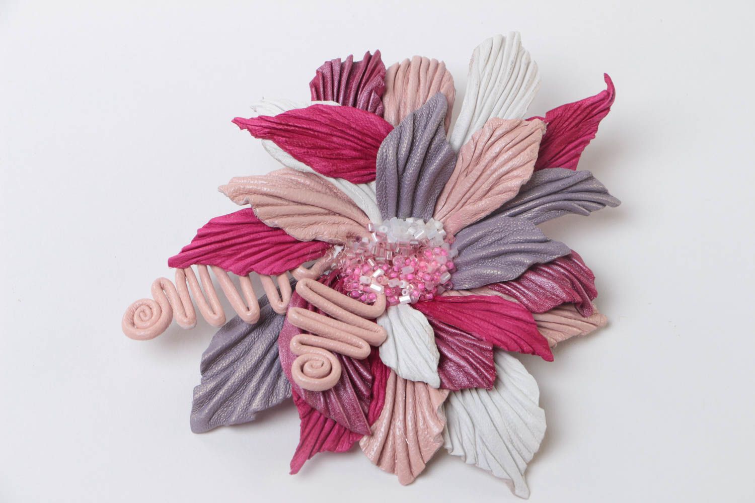 Beautiful bright handmade genuine leather flower brooch of pink color photo 2