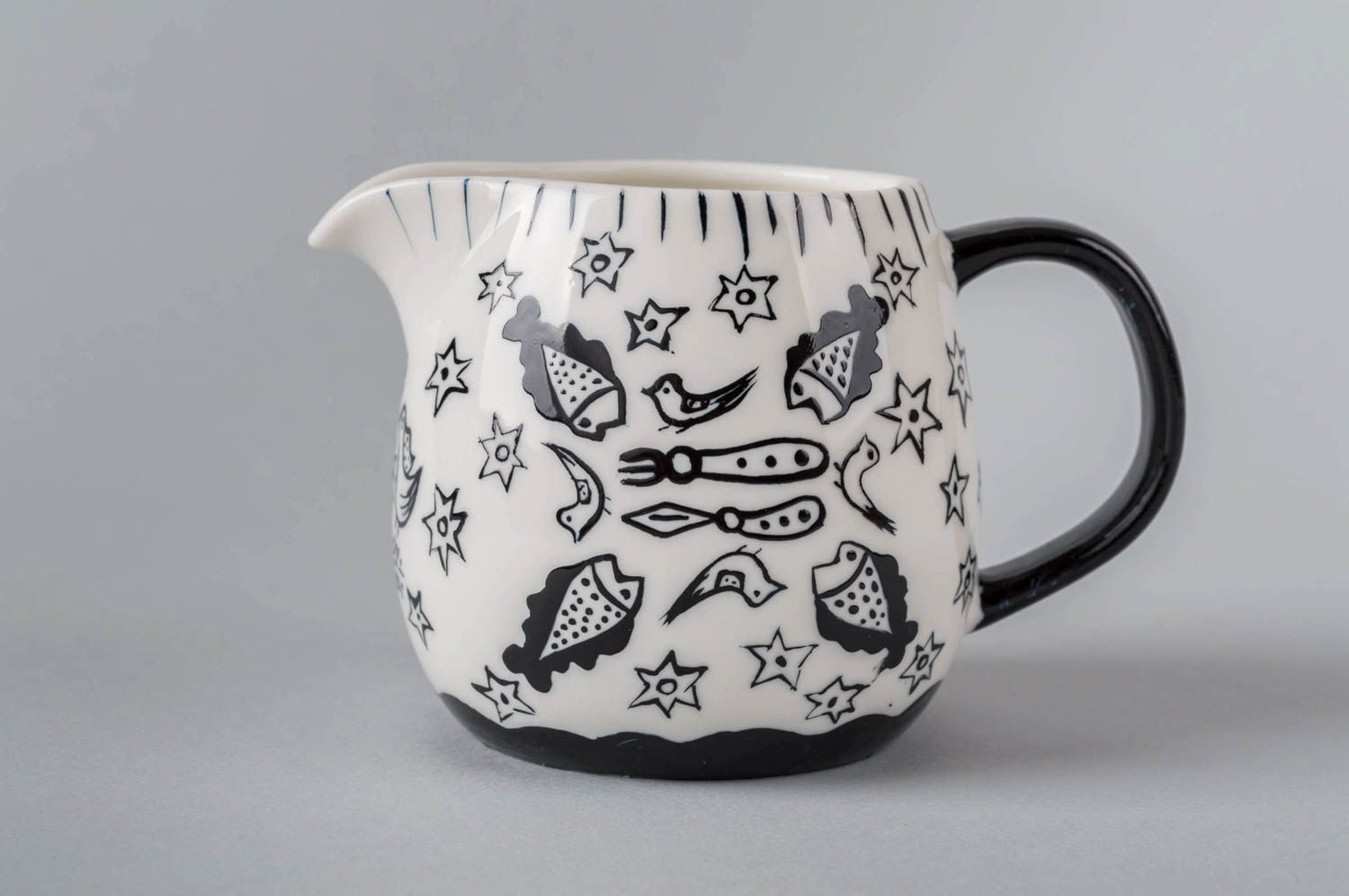 12 oz ceramic porcelain creamer jug in white and black color with fish design 0,4 lb photo 2
