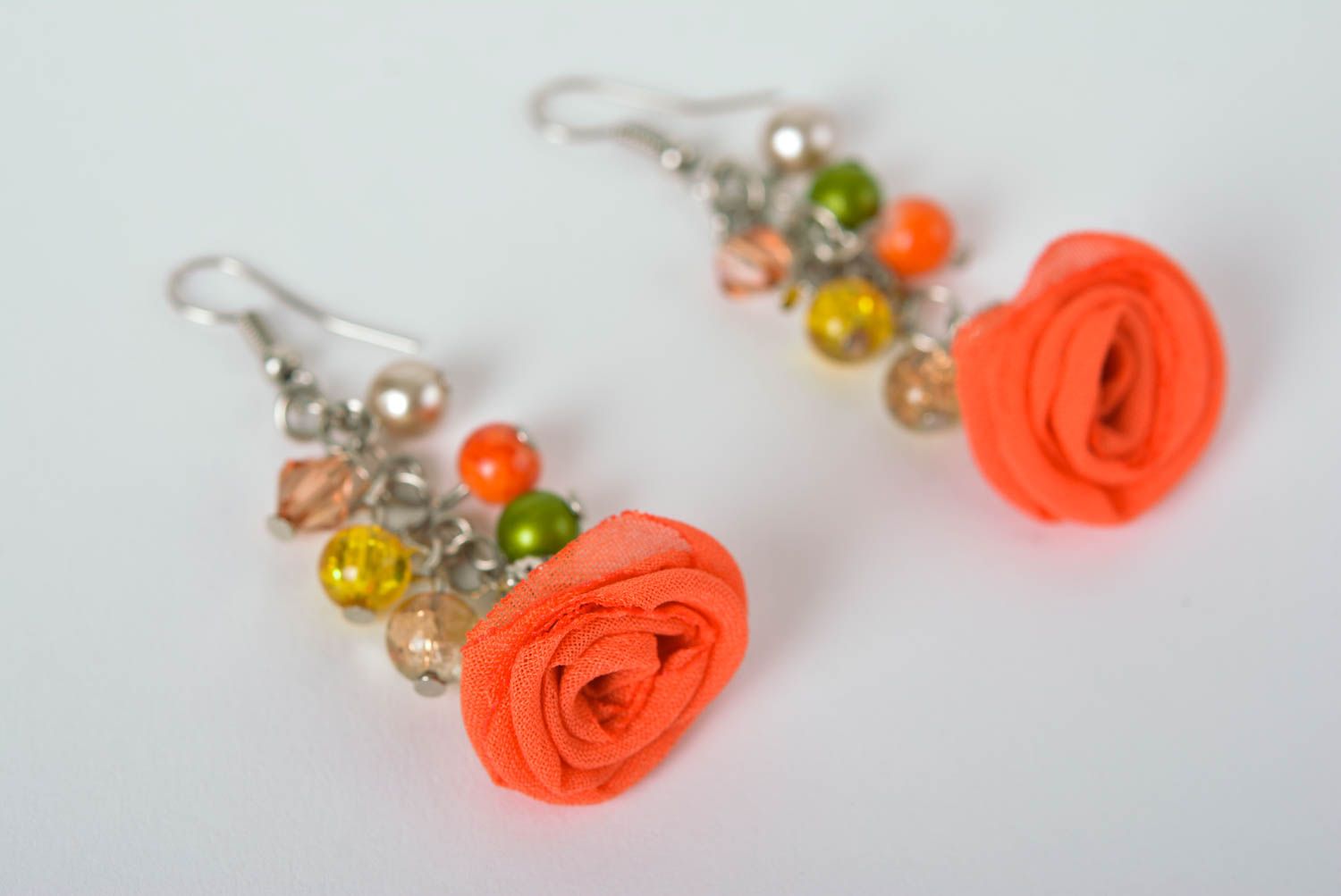 Boucles d'oreilles roses Bijou fait main orange long Accessoire femme design photo 1