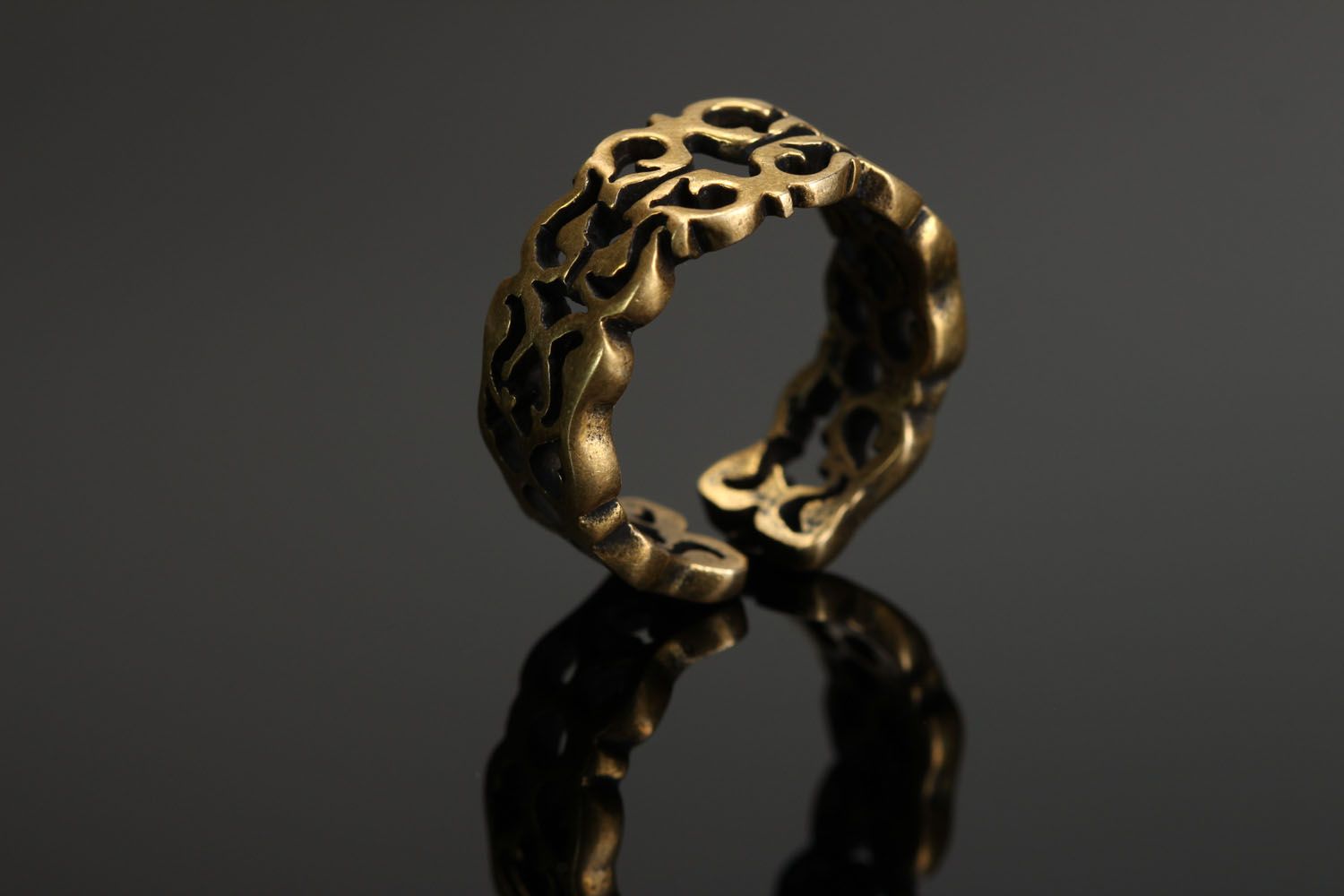 Ring aus Bronze Zierschrift foto 1