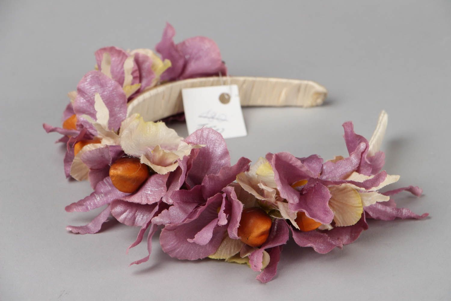 Hairband with orchids photo 1