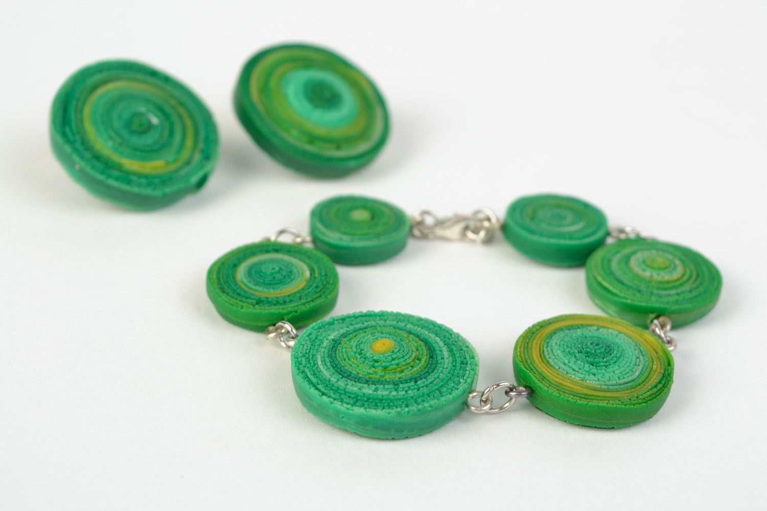 Handmade green polymer clay jewelry set 2 items round earrings and bracelet photo 3
