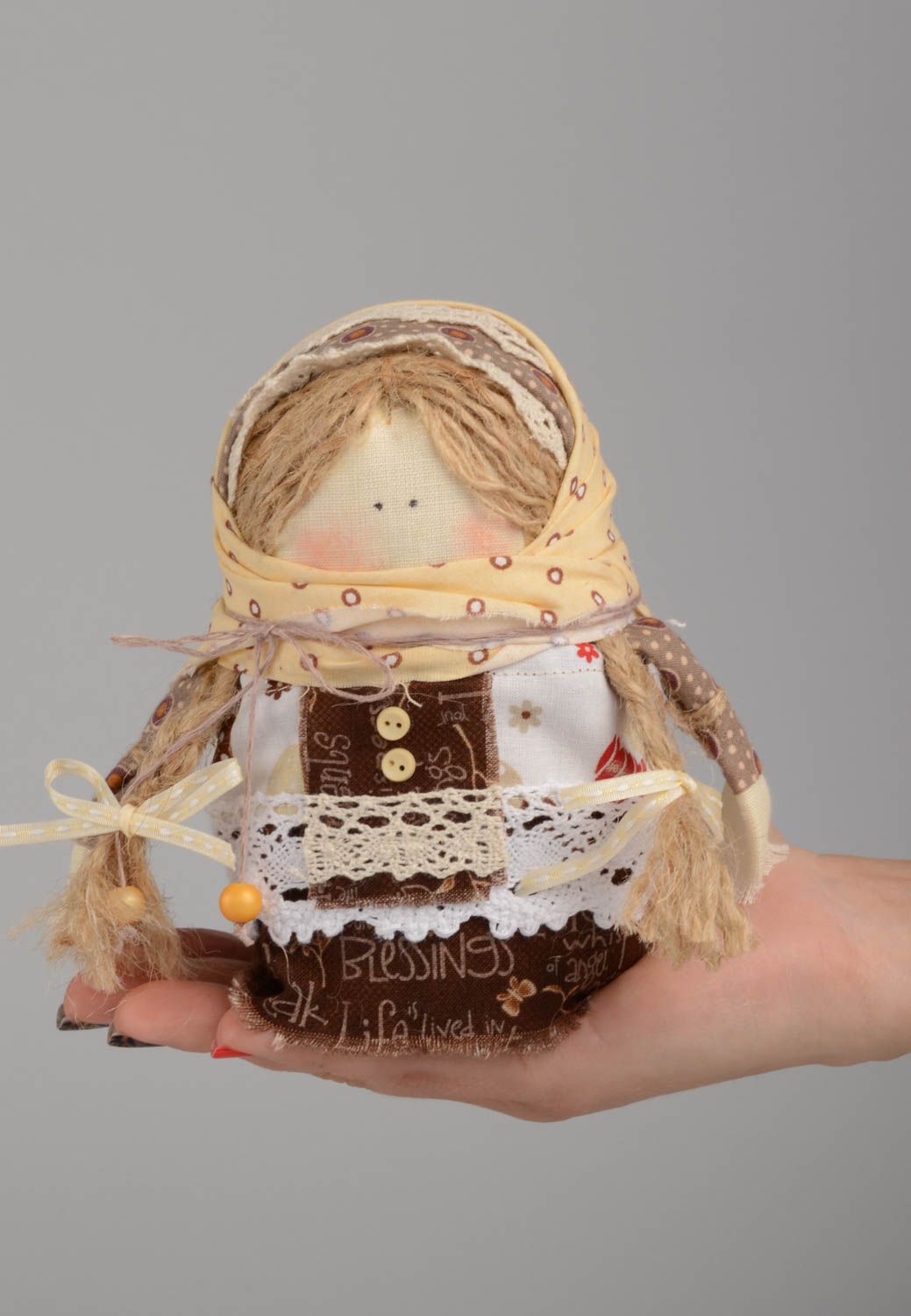 Ethno Puppe aus Textil mit Korn klein handgeschaffen für Dekor interessant toll foto 5