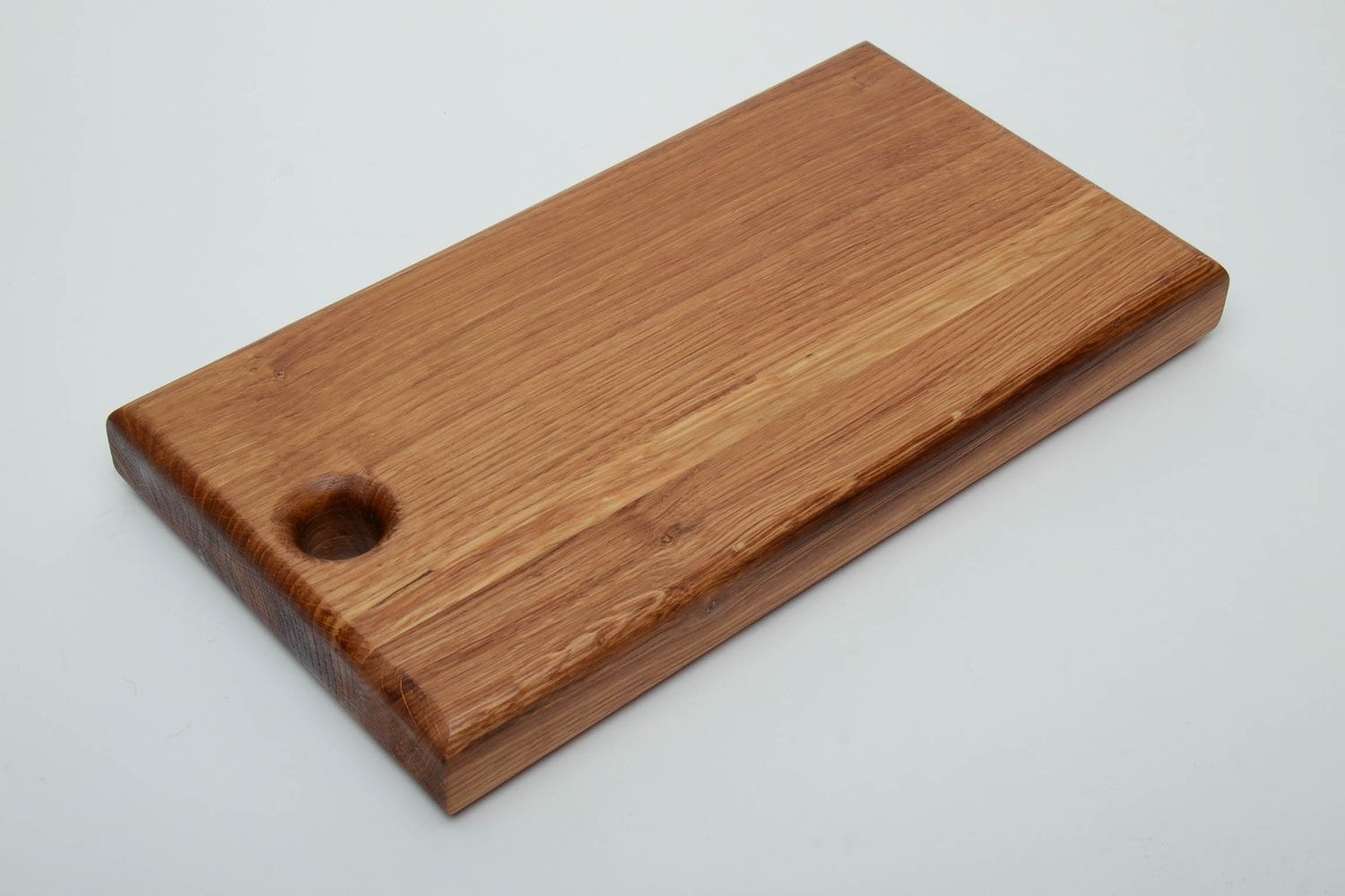 Oak wood chopping board photo 4
