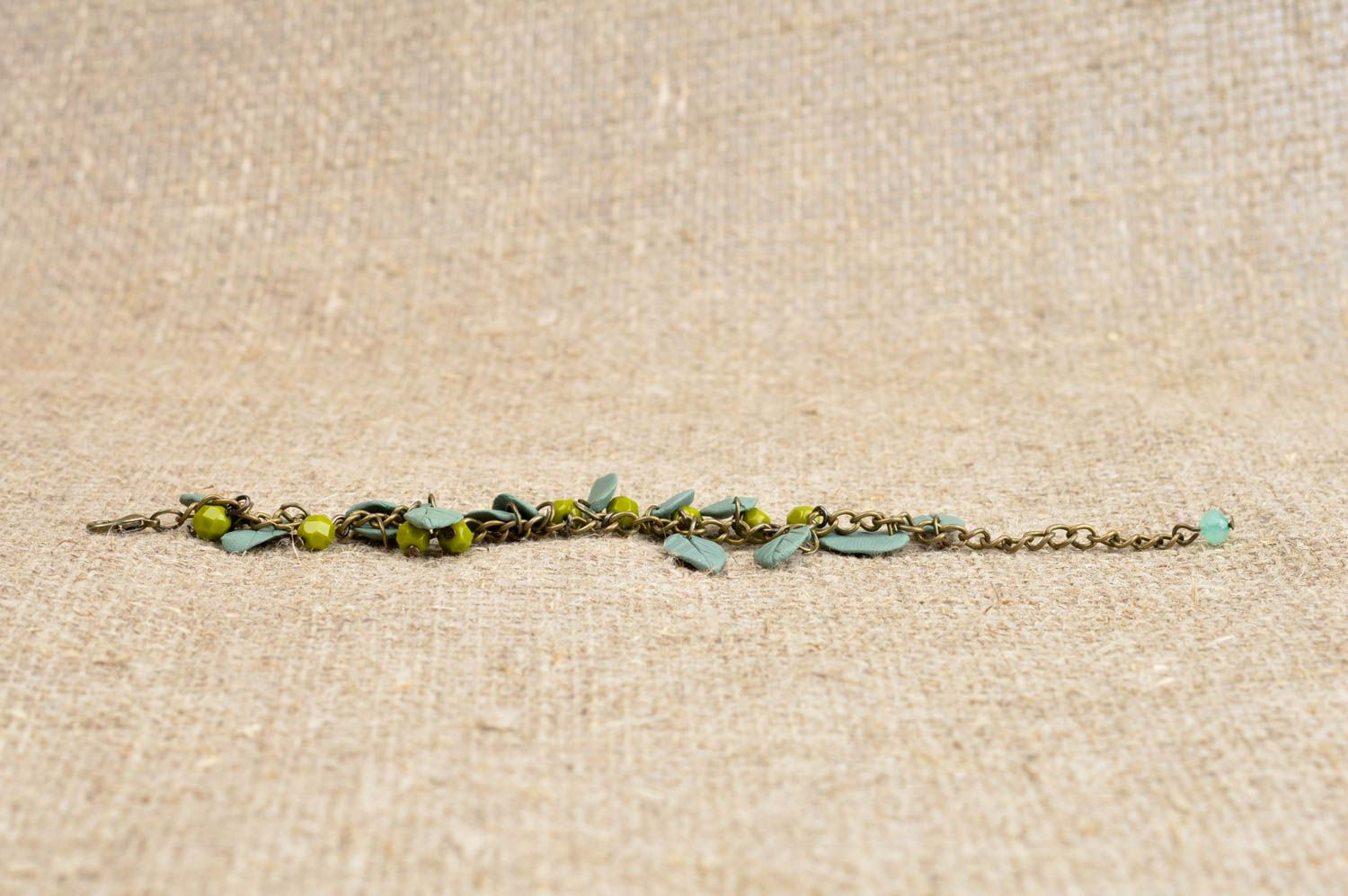 Браслет ручной работы украшение из полимерной глины зеленый браслет с цепочкой фото 2