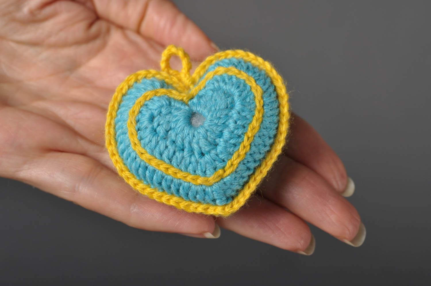 Декор для дома ручной работы сердце крючком вязаное сердце голубое маленькое фото 4