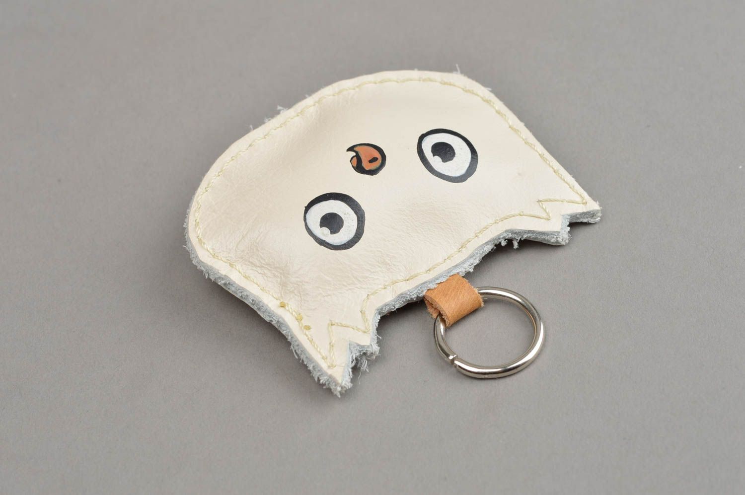 Porte-clés hibou en cuir naturel blanc fait main accessoire de créateur photo 4
