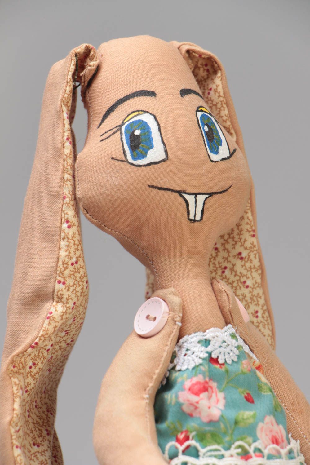 Peluche Lapin en robe jouet cousu en coton joli original aromatisé fait main photo 3